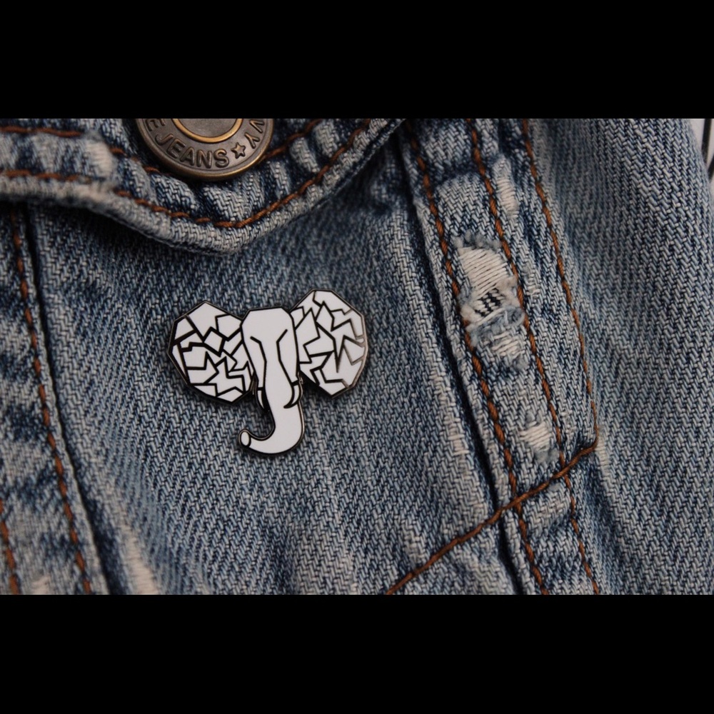 Abstract Elephant Pin🖤🐘